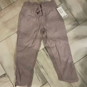 NWT Lululemon Dance Studio Crop